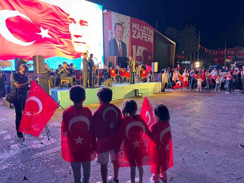 ERZİNCAN’DA 15 TEMMUZ DEMOKRASİ