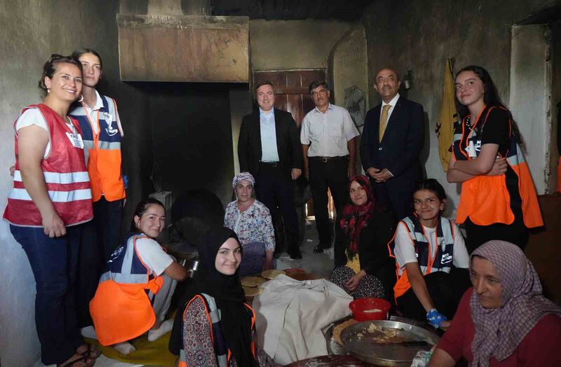 Erzincan’da ’Köyümde Üç Gün’ projesiyle lise öğrencileri teknolojiden uzak köy hayatını deneyimliyor