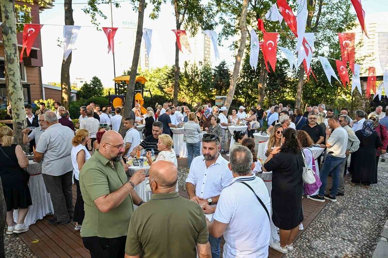 GAZİOSMANPAŞA BELEDİYESİ, İLÇENİN İLK