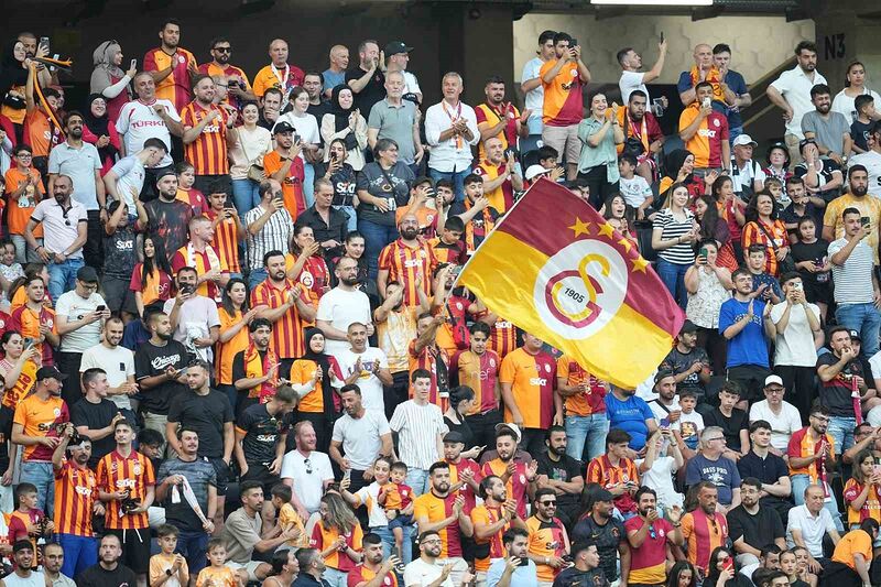 GALATASARAY, AVUSTURYA KAMPINDA YENİ