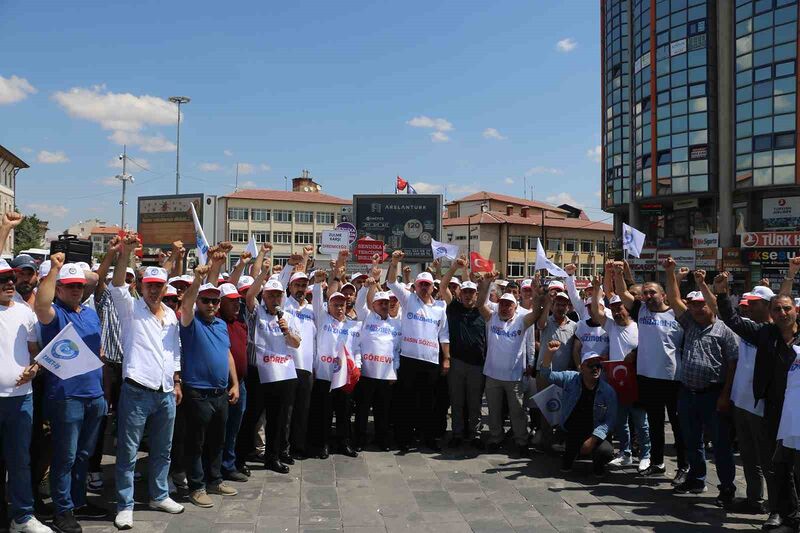 SİVAS BELEDİYESİNDE GÖREVLİ,  HAK-İŞ VE HİZMET-İŞ SENDİKALARINA ÜYE BELEDİYE