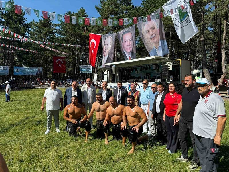 KAHRAMANKAZAN BELEDİYE BAŞKANI SELİM ÇIRPANOĞLU, ÇAMLIDERE BELEDİYESİ'NİN DÜZENLEDİĞİ 44. GELENEKSEL