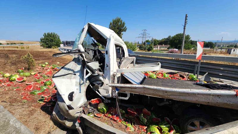 BALIKESİR-BURSA OTOBANINDA KARPUZ YÜKLÜ