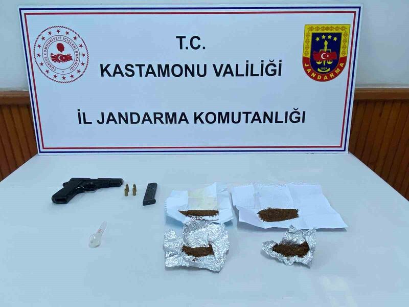 Kastamonu’da uyuşturucuyla yakalanan 3 şahıs tutuklandı