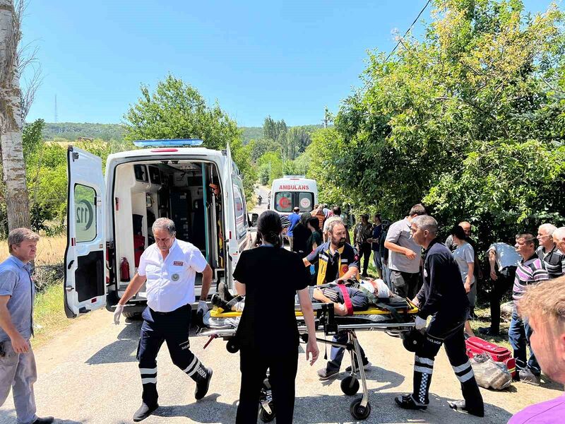 DOMANİÇ’TE KONTROLDEN ÇIKAN MOTOSİKLET