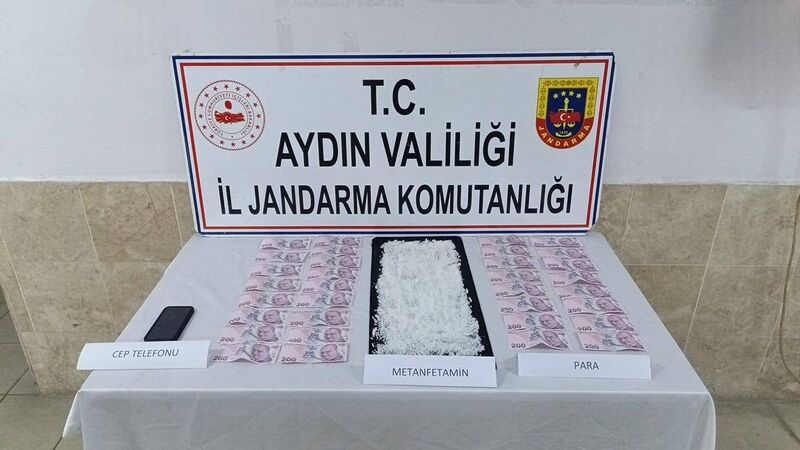 Motosiklet ile uyuşturucu sevkiyatına jandarma darbesi