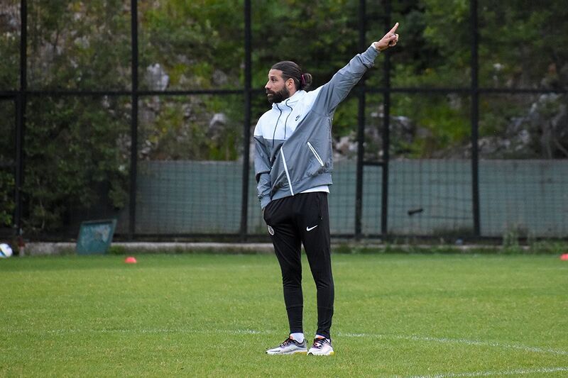 Olcay Şahan: “Beşiktaş ve Trabzon’daki gibi burada da kolej havası var”