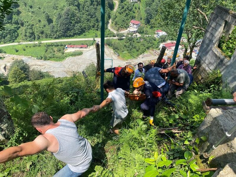 RİZE’NİN GÜNEYSU İLÇESİNDE ÇAY