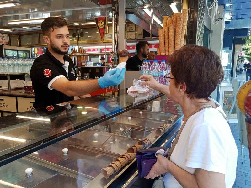 ESKİŞEHİR'DE HAVA SICAKLIKLARININ ARTMASIYLA