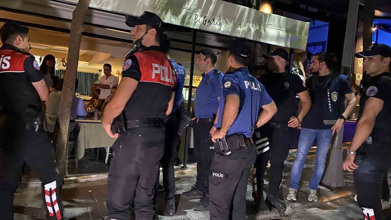 Şişli’de “Huzurlu Sokaklar” denetimi: Polisi tehdit eden bir kişi gözaltına alındı