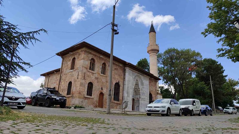 Tarihi kazıların yapıldığı Kalehöyük, otopark alanına döndü