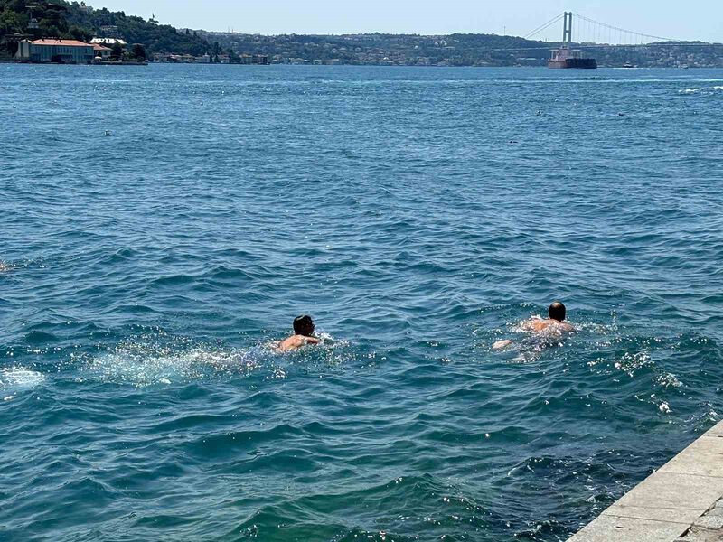 İSTANBUL'DA TERMOMETRELER 39 DERECEYİ