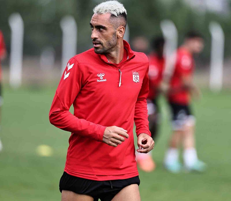 SİVASSPOR’DA TAKIM KAPTANLARINDAN UĞUR