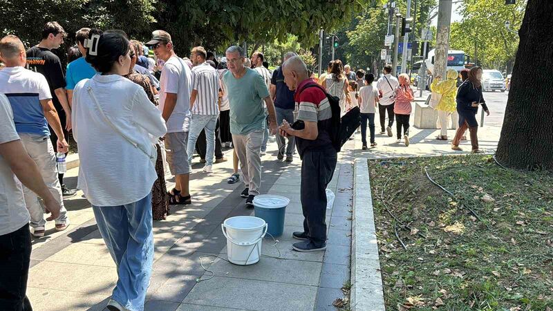 YILDIZ SARAYI’NA ZİYARETÇİ AKINI