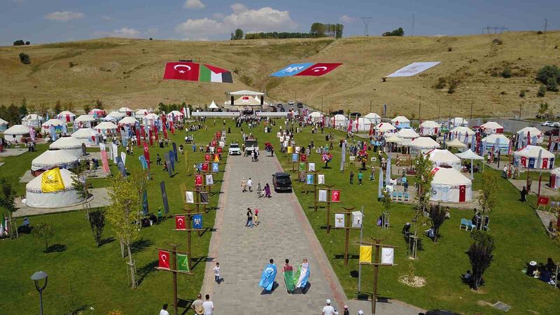 Ahlat’taki Malazgirt kutlamaları coşkuyla devam ediyor