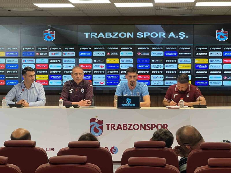 TRABZONSPOR TEKNİK DİREKTÖRÜ ABDULLAH