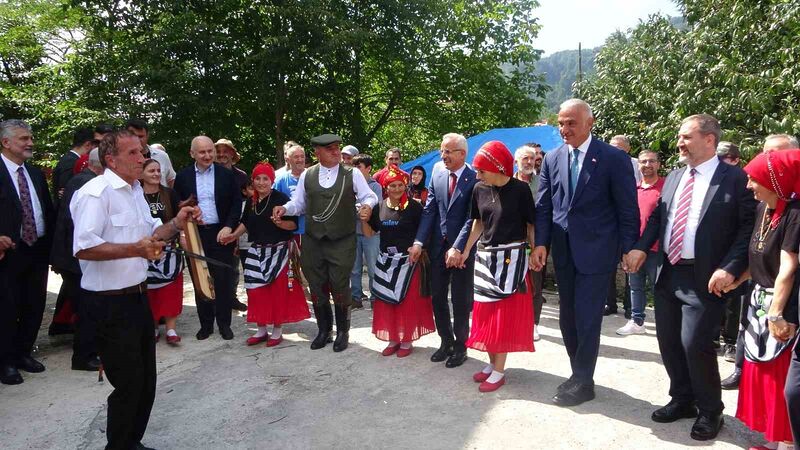 ULAŞTIRMA VE ALTYAPI BAKANI