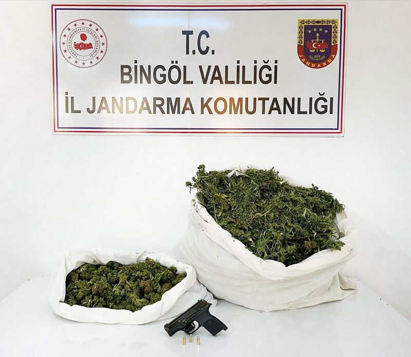 BİNGÖL’DE JANDARMA EKİPLERİNCE YAPILAN