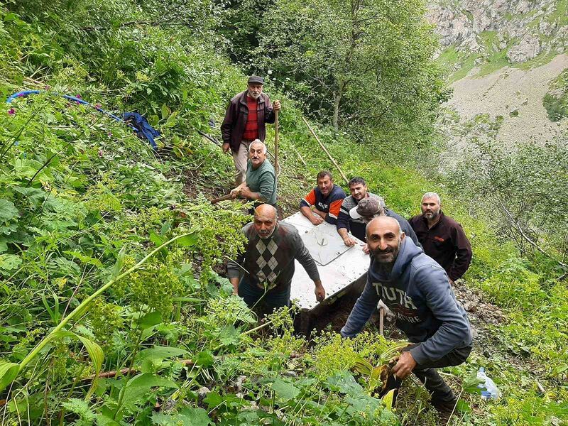 RİZE’NİN ÇAMLIHEMŞİN İLÇESİNDE 300