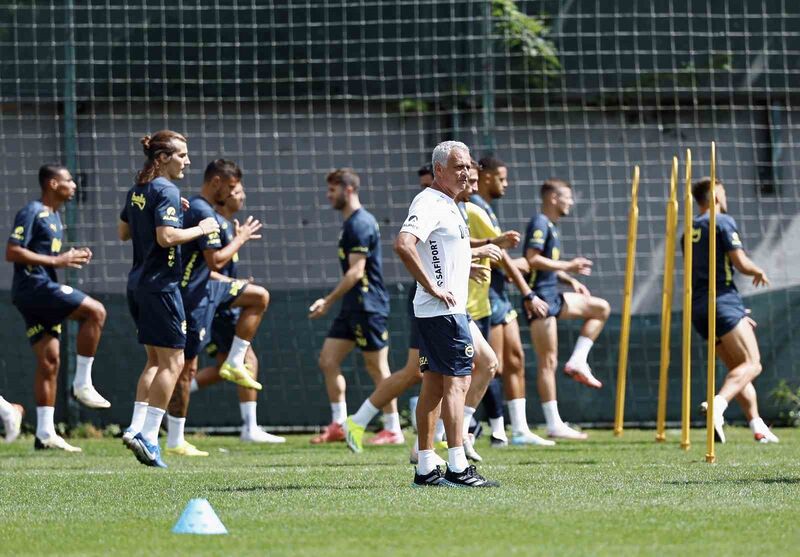 Fenerbahçe’de, Adana Demirspor maçı hazırlıkları tamamlandı