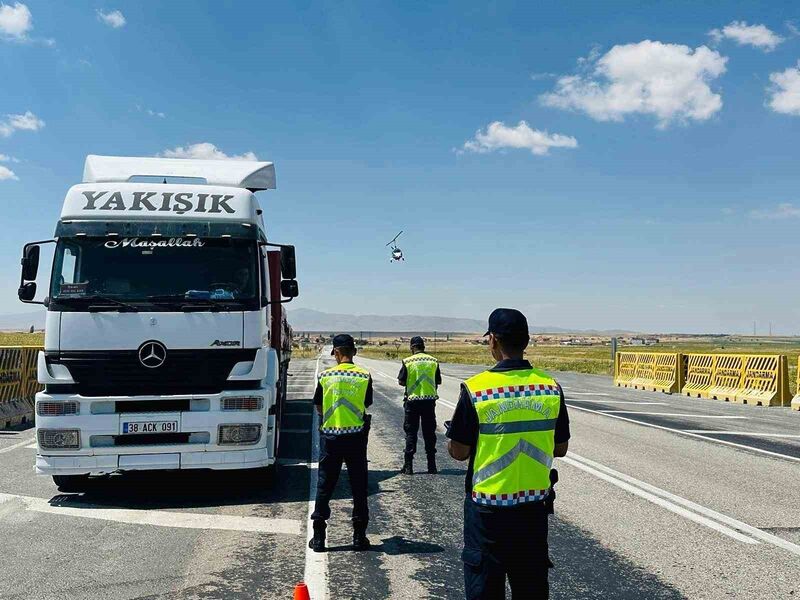 KAYSERİ İL JANDARMA KOMUTANLIĞI'NA