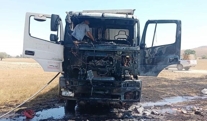 Kütahya’da yanan kamyon hurdaya döndü