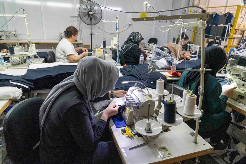 Meslek Fabrikası kadınlara ve gençlere iş kapılarını aralıyor