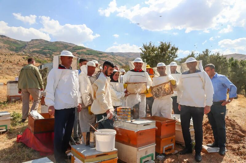 TÜRKİYE'NİN EN ZENGİN FLORASINA