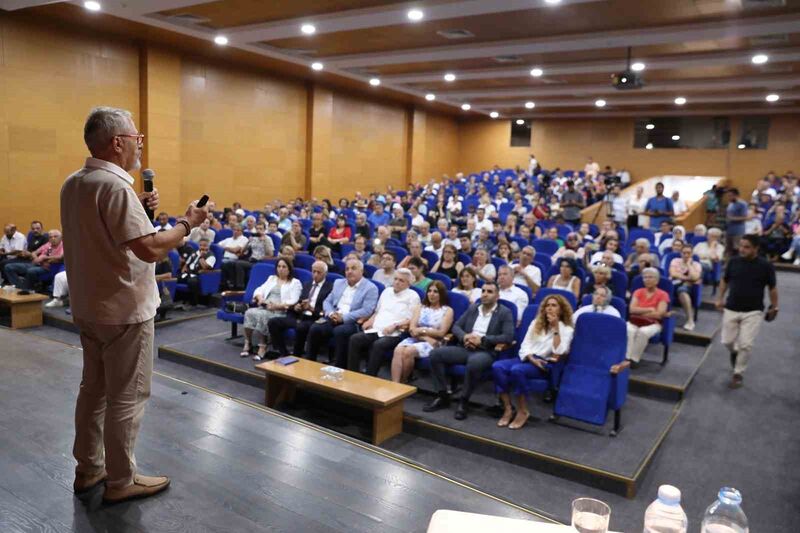 Prof. Dr. Naci Görür: “Çekmeköy’ün zemini çok sağlam, dinamitle kırılacak kuvvete sahip”