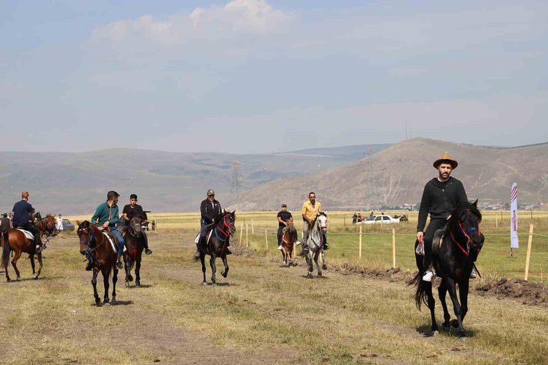 ARDAHAN'DA DÜZENLENEN 10. GELENEKSEL