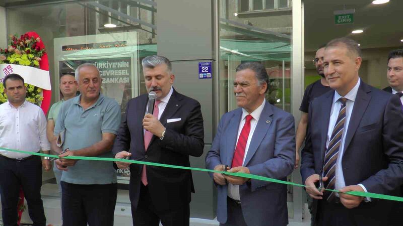 Şekerbank Kayseri Şubesi yeni binasına taşındı