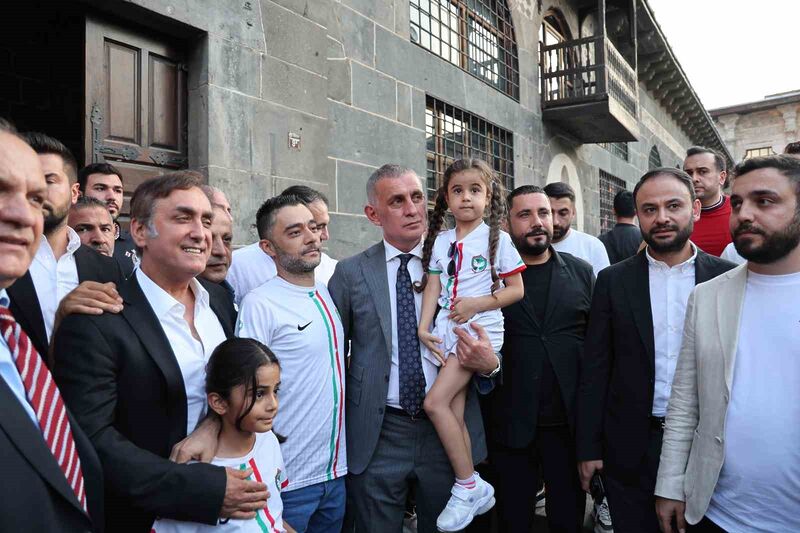 TFF Başkanı Hacıosmanoğlu Amedspor’un gala yemeğine katıldı