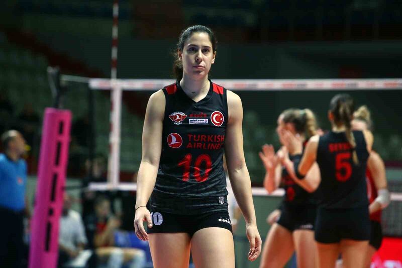 THY KADIN VOLEYBOL TAKIMI,