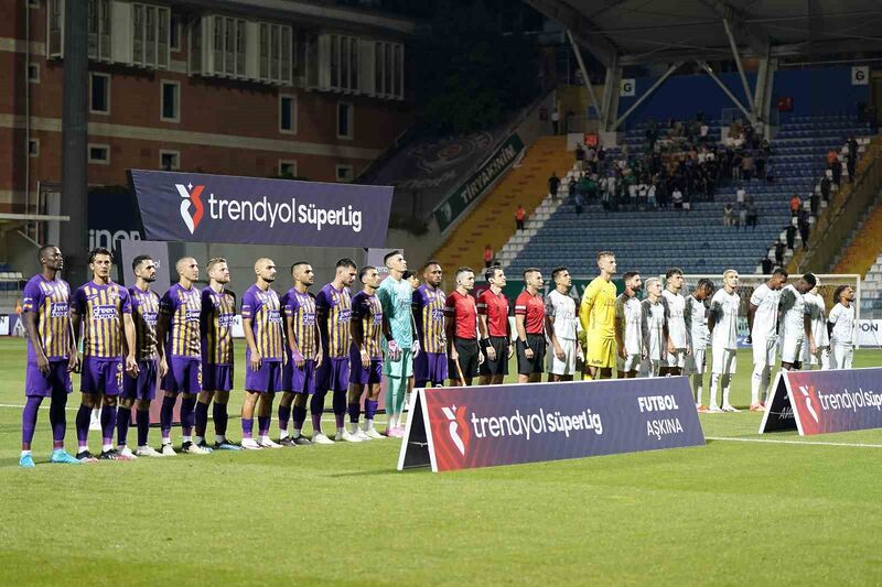 Trendyol Süper Lig: Eyüpspor: 0 – Bodrum FK: 0 (Maç devam ediyor)