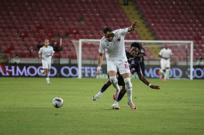 Trendyol Süper Lig: Hatayspor: 1 –  Kasımpaşa: 0 (İlk yarı)