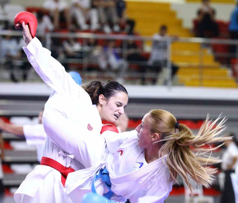 Türkiye Karate Şampiyonası devam ediyor