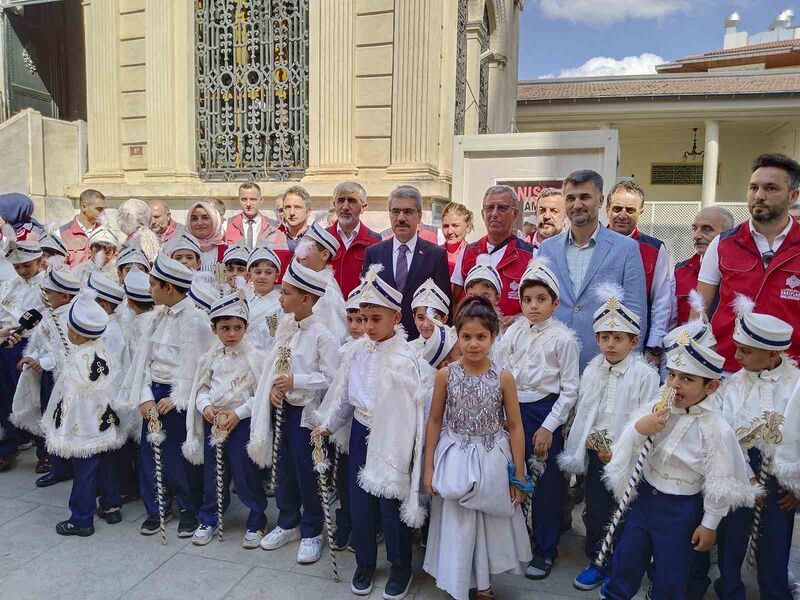 Vakıflar 2. Bölge Müdürlüğü tarafından 150 çocuk için sünnet töreni yapıldı