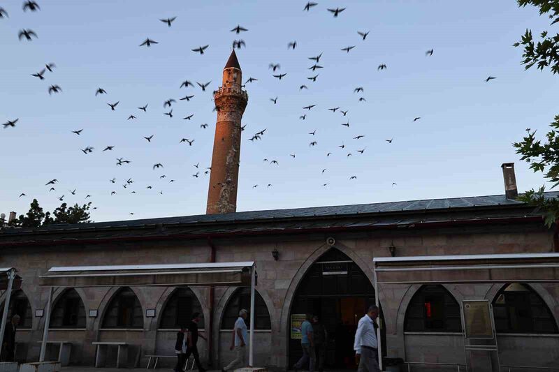 ANADOLU'NUN EN ESKİ CAMİLERİNDEN