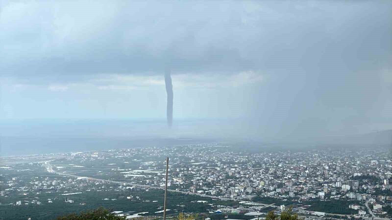 HATAY'IN SAMANDAĞ İLÇESİNDE AKDENİZ'DE