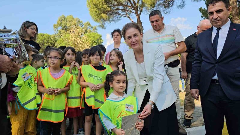 ANA SINIFI ÖĞRENCİLERİNİN İLK TRAFİK DERSİNİ KAYMAKAM KAN VERDİ