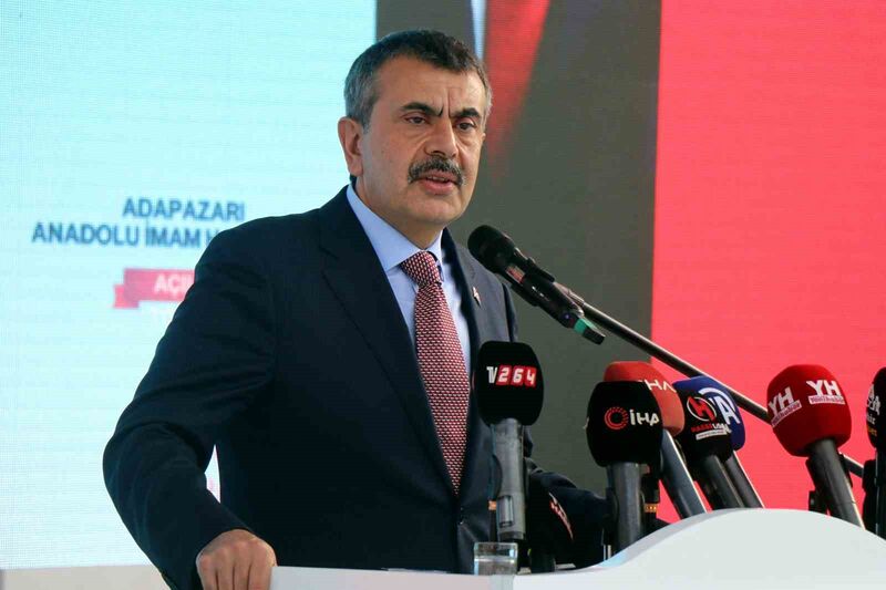 Bakan Tekin: “Sadece öğretmenler değil, hepimiz bu çocukların eğitiminden mesulüz”