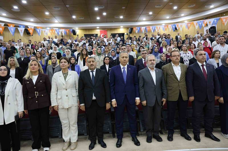 Bakan Yerlikaya: “Diyarbakır’da tüm terör örgütlerine yönelik 3 bin 671 operasyon gerçekleştirdik, 10 terörist etkisiz hale getirildi, 831 şahıs gözaltına alındı”