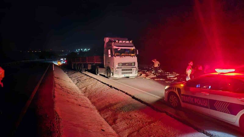 BANDIRMA'DA SERAMİK YÜKLÜ TIRIN