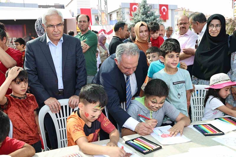 TALAS BELEDİYE BAŞKANI MUSTAFA YALÇIN; İLÇEDE DÜZENLENEN TÜRKİYE YÜZYILI MAARİF