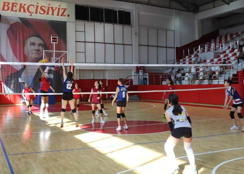 Bayraklı’da 9 Eylül voleybol turnuvası