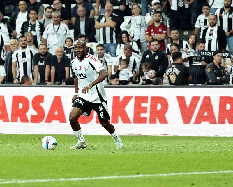 BEŞİKTAŞ, LİBYALI FUTBOLCU AL