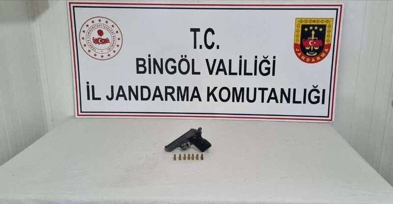 BİNGÖL’DE JANDARMA EKİPLERİNCE ARAÇTA