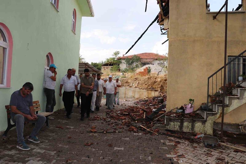 MANİSA'NIN SELENDİ İLÇESİNDE CAMİ