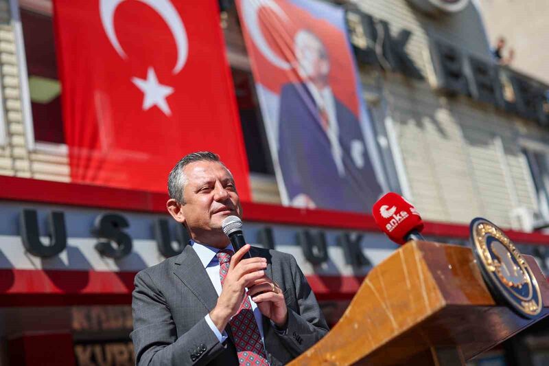 CHP Genel Başkanı Özgür Özel: “Mikroba sen niye hastalık taşıyorsun diyemezsin”