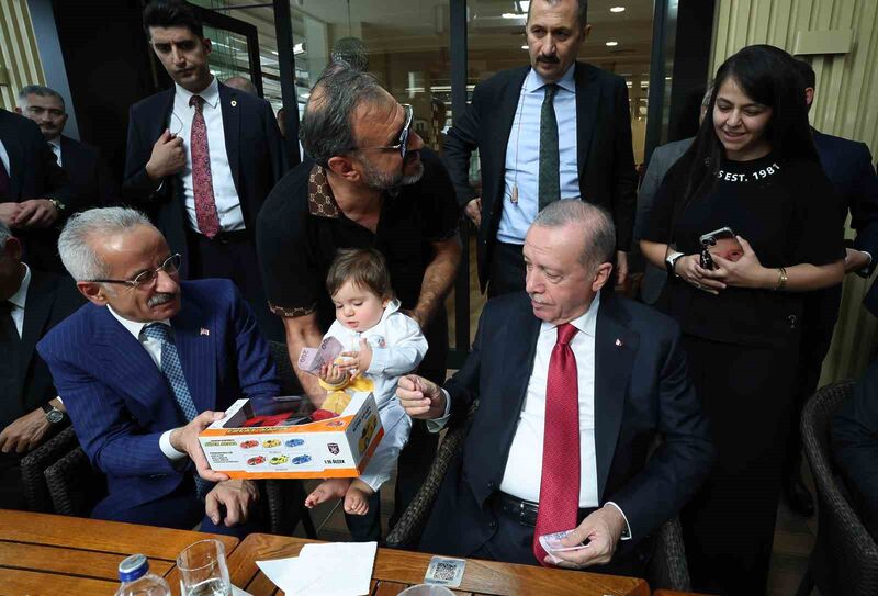 CUMHURBAŞKANI RECEP TAYYİP ERDOĞAN,